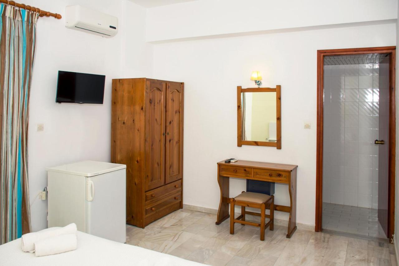 Revekka Rooms Kissamos Exterior photo