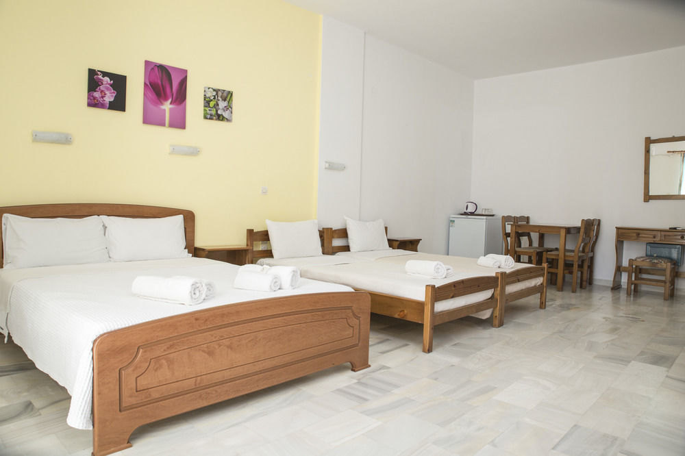 Revekka Rooms Kissamos Exterior photo