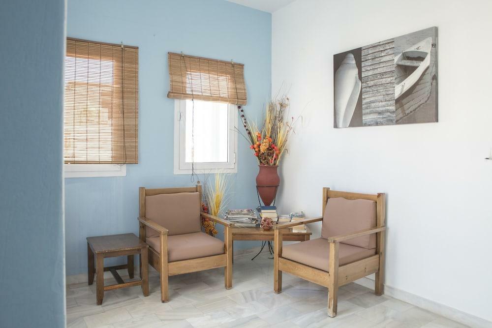 Revekka Rooms Kissamos Exterior photo